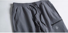 Load image into Gallery viewer, Pants in solid color for men