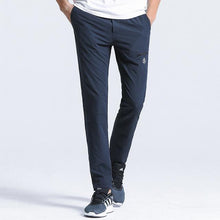 Load image into Gallery viewer, Pants in solid color for men