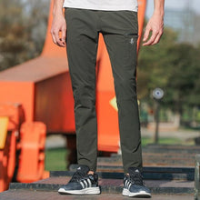 Load image into Gallery viewer, Pants in solid color for men