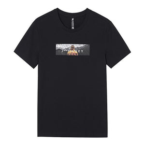 Fashionable men's t-shirt with print