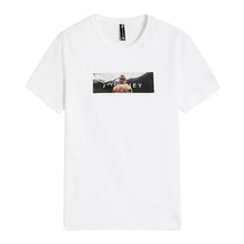 Load image into Gallery viewer, Fashionable men&#39;s t-shirt with print