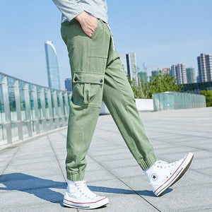 Casual pants with extra side pockets