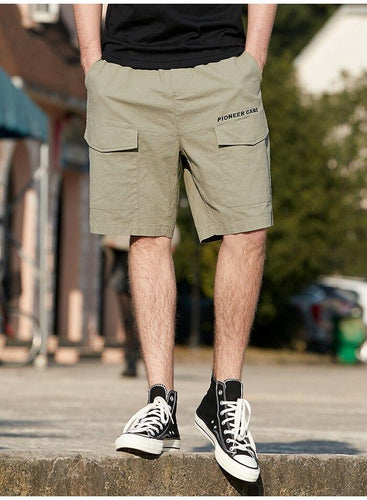 Stylish casual shorts with side pockets